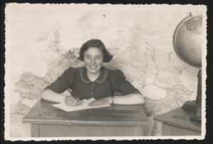 Schoolfoto van Rosa genomen in mei 1937. Joods Historisch Museum F009654.