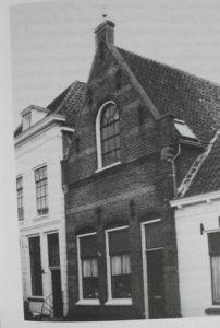 De voormalige synagoge aan de Meelstraat 55 in 1962. Rijksdienst voor het Cultureel Erfgoed, foto G.J. Dukker.